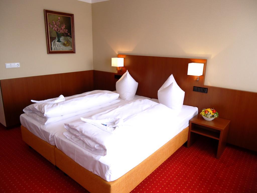 Hotel Gasthof Posthalter ซวีเซิล ห้อง รูปภาพ